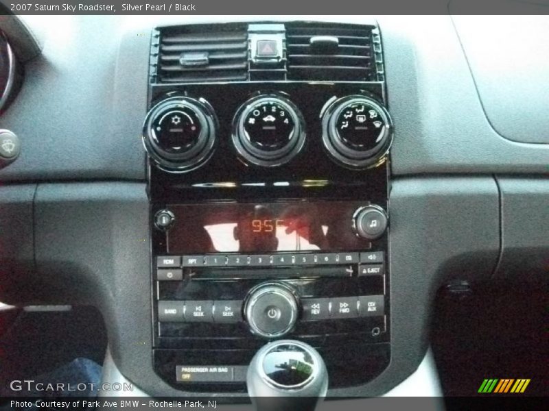 Silver Pearl / Black 2007 Saturn Sky Roadster