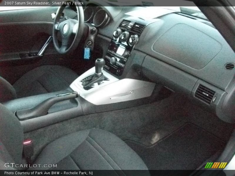 Silver Pearl / Black 2007 Saturn Sky Roadster