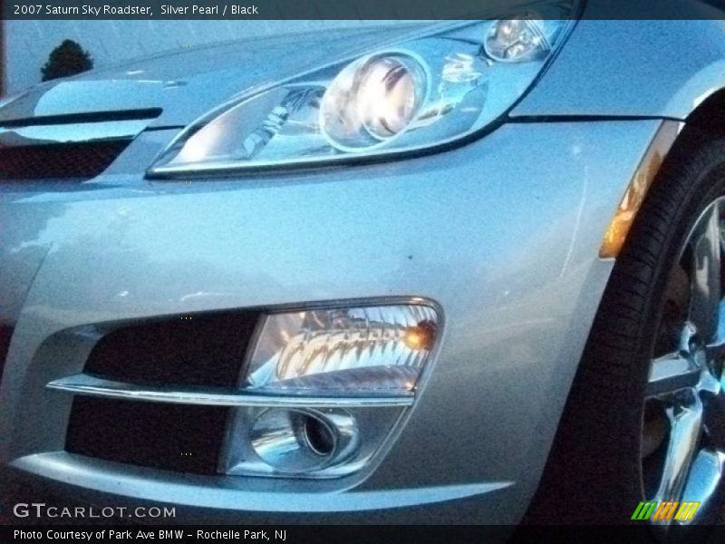 Silver Pearl / Black 2007 Saturn Sky Roadster