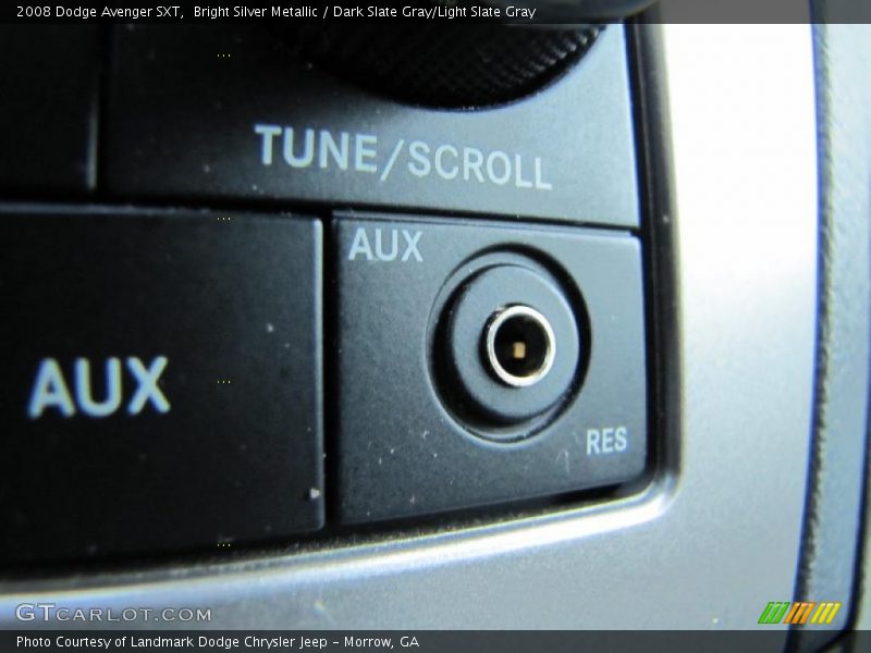 Bright Silver Metallic / Dark Slate Gray/Light Slate Gray 2008 Dodge Avenger SXT