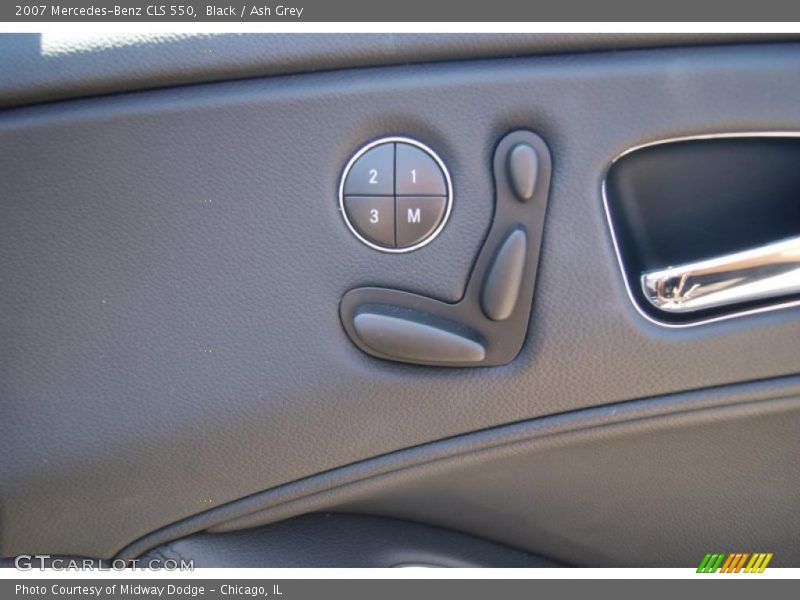 Black / Ash Grey 2007 Mercedes-Benz CLS 550