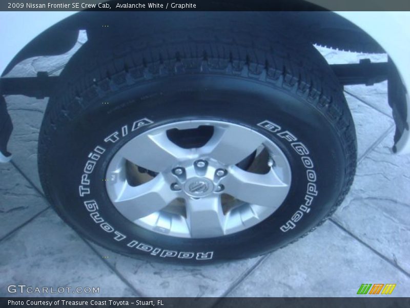 Avalanche White / Graphite 2009 Nissan Frontier SE Crew Cab