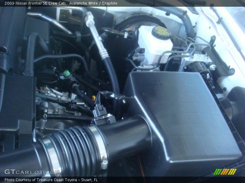 Avalanche White / Graphite 2009 Nissan Frontier SE Crew Cab