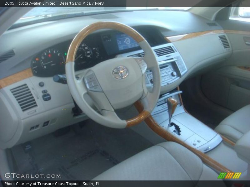 Desert Sand Mica / Ivory 2005 Toyota Avalon Limited