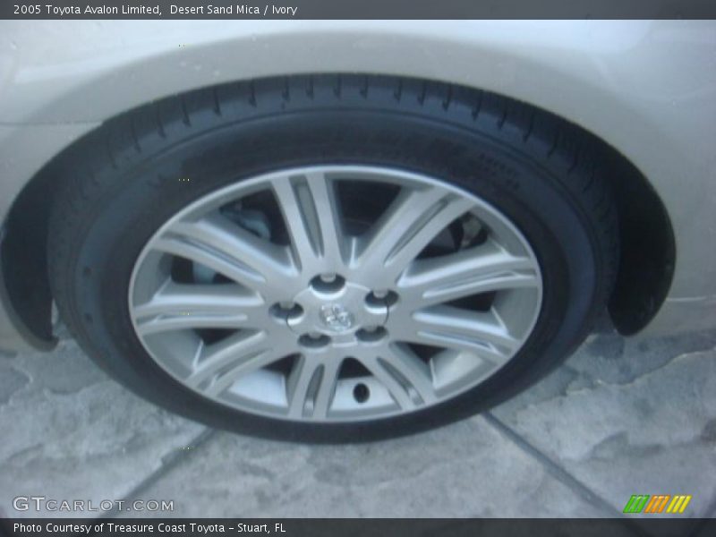 Desert Sand Mica / Ivory 2005 Toyota Avalon Limited