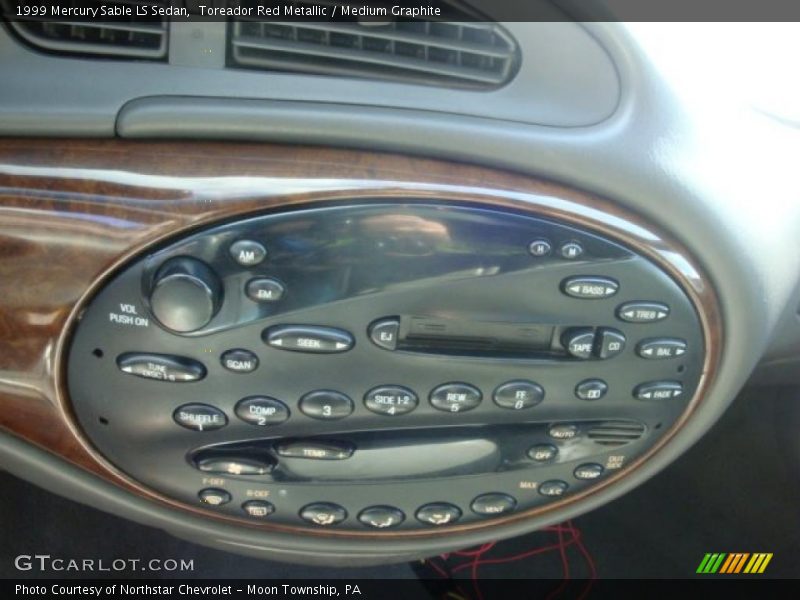 Controls of 1999 Sable LS Sedan