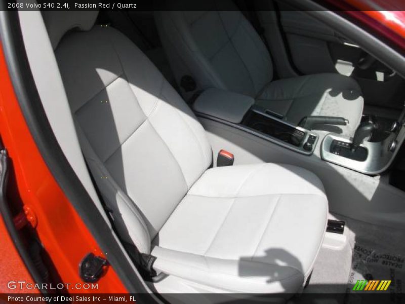 Passion Red / Quartz 2008 Volvo S40 2.4i