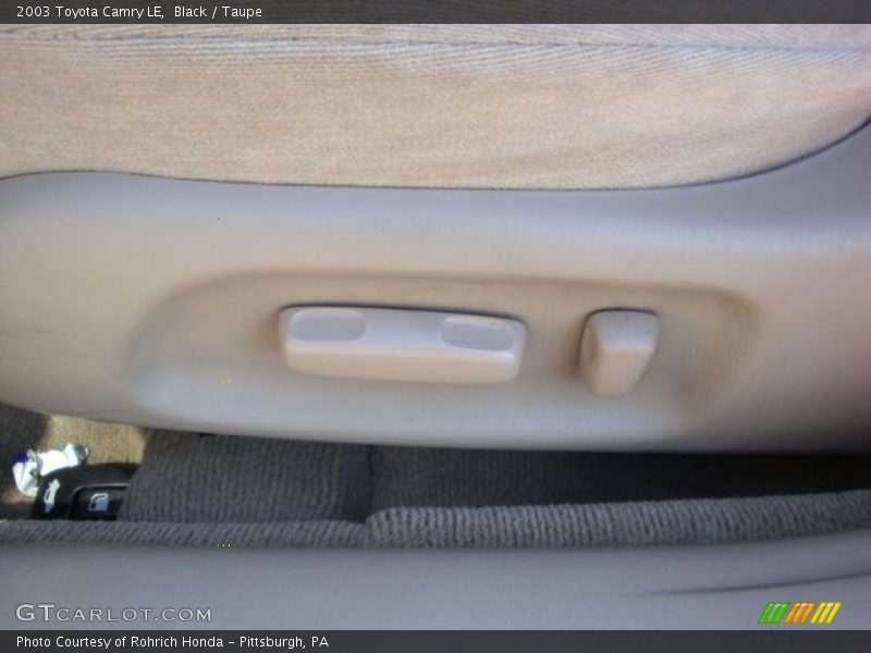 Black / Taupe 2003 Toyota Camry LE