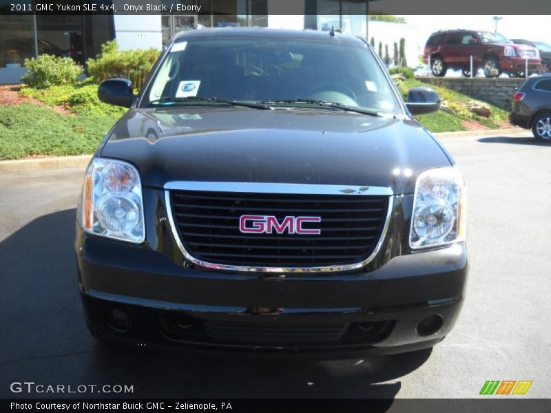 Onyx Black / Ebony 2011 GMC Yukon SLE 4x4