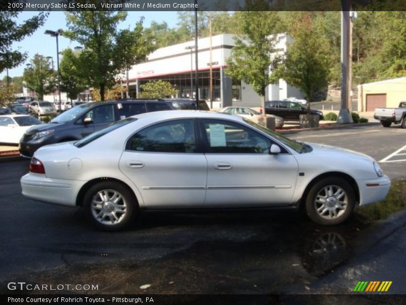 Vibrant White / Medium Graphite 2005 Mercury Sable LS Sedan