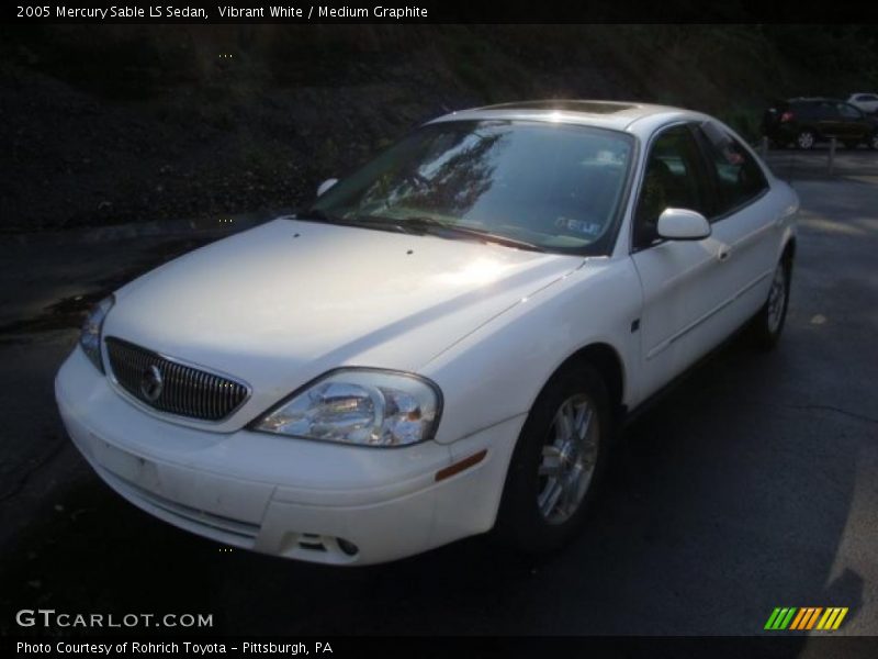 Vibrant White / Medium Graphite 2005 Mercury Sable LS Sedan