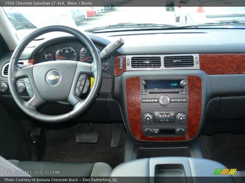 Black / Ebony 2009 Chevrolet Suburban LT 4x4