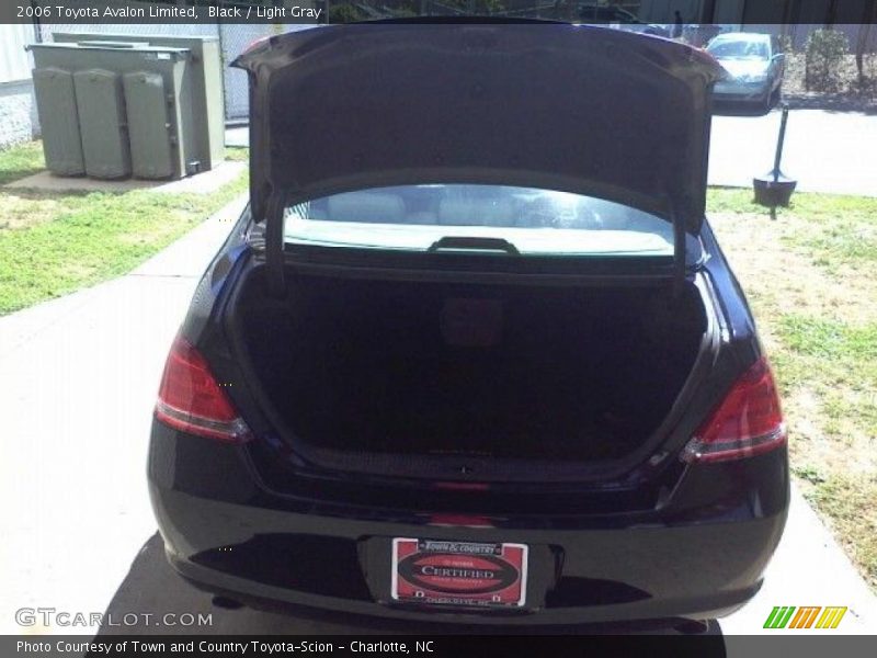 Black / Light Gray 2006 Toyota Avalon Limited