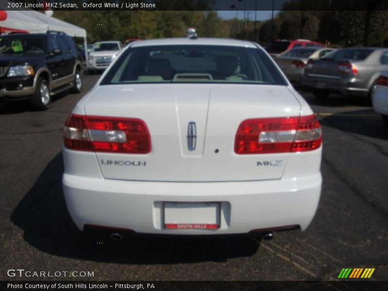 Oxford White / Light Stone 2007 Lincoln MKZ Sedan