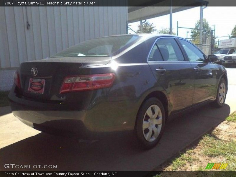 Magnetic Gray Metallic / Ash 2007 Toyota Camry LE