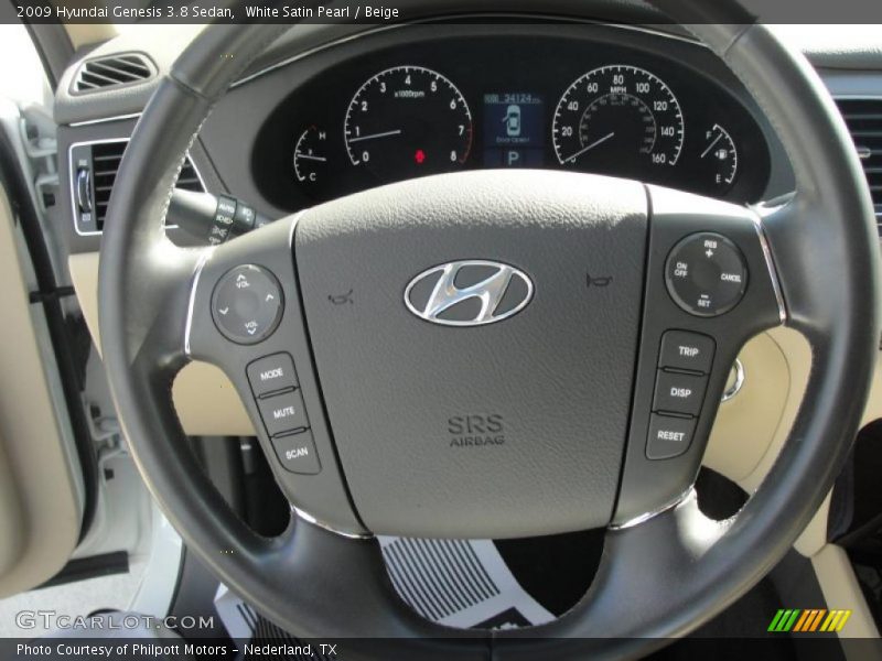 Controls of 2009 Genesis 3.8 Sedan