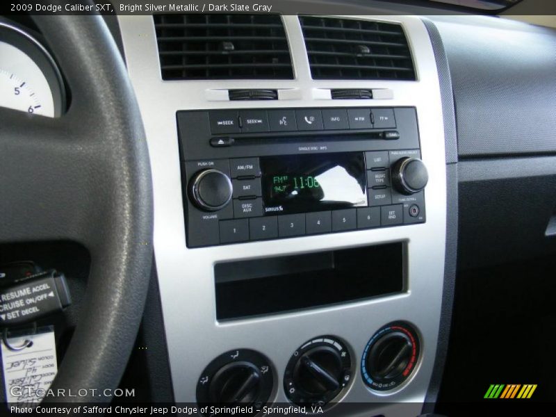 Bright Silver Metallic / Dark Slate Gray 2009 Dodge Caliber SXT