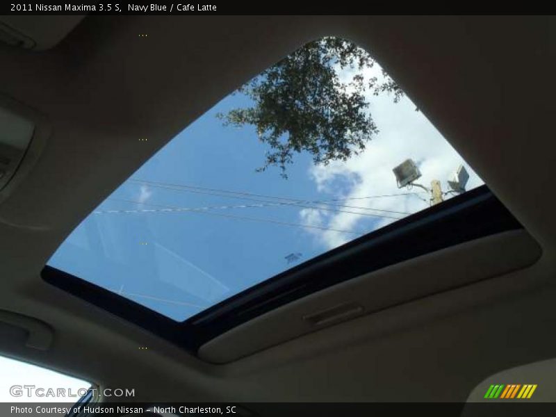 Navy Blue / Cafe Latte 2011 Nissan Maxima 3.5 S