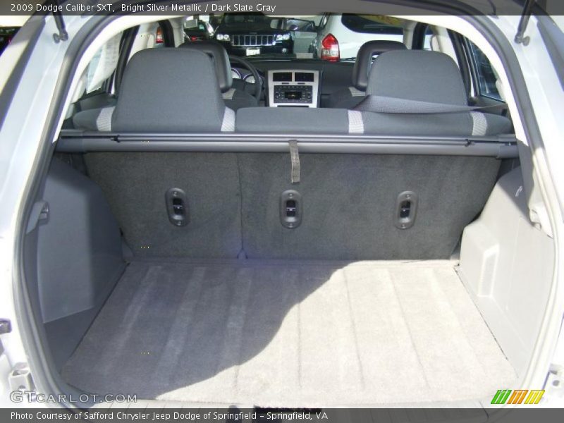  2009 Caliber SXT Trunk