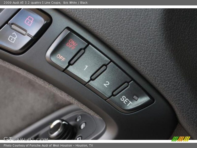 Ibis White / Black 2009 Audi A5 3.2 quattro S Line Coupe