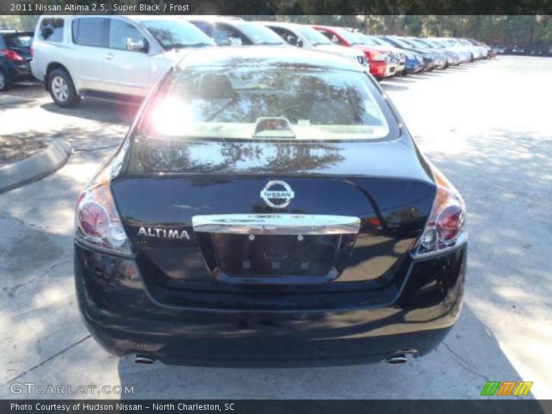 Super Black / Frost 2011 Nissan Altima 2.5