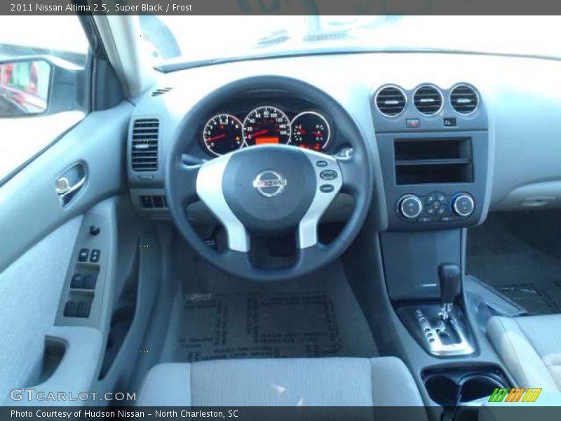 Super Black / Frost 2011 Nissan Altima 2.5