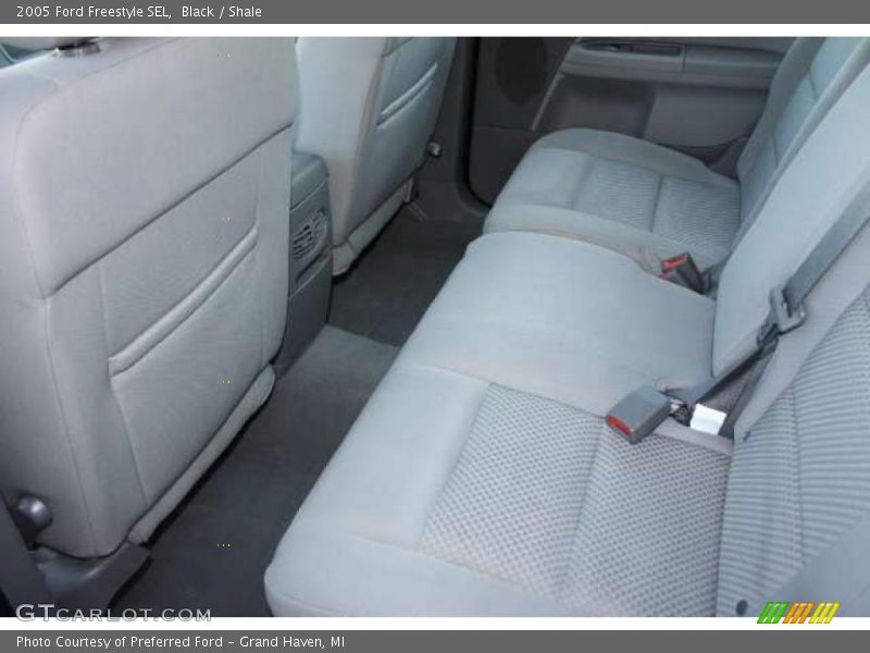 Black / Shale 2005 Ford Freestyle SEL