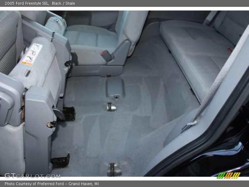 Black / Shale 2005 Ford Freestyle SEL