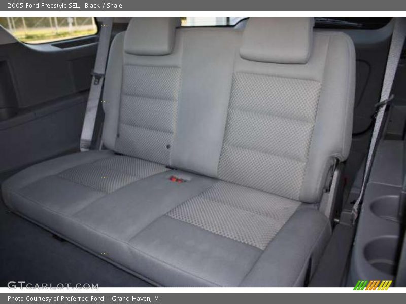 Black / Shale 2005 Ford Freestyle SEL