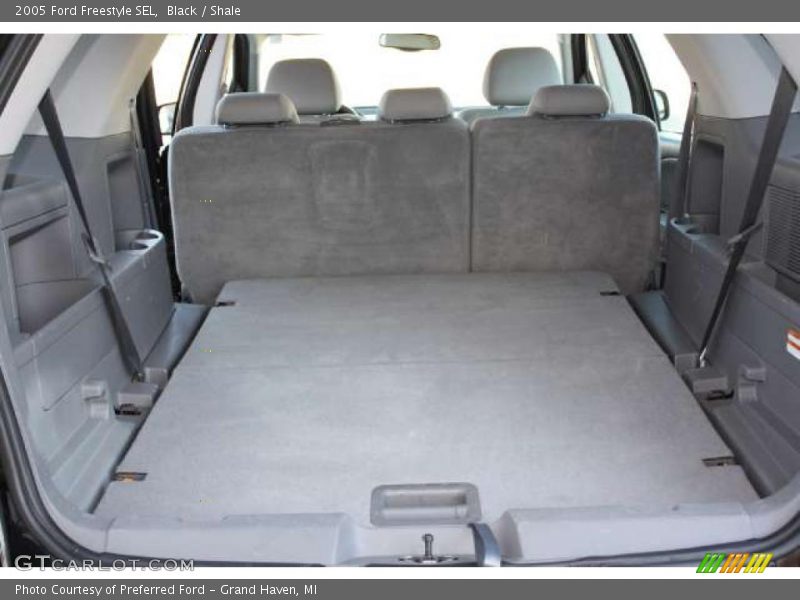 Black / Shale 2005 Ford Freestyle SEL
