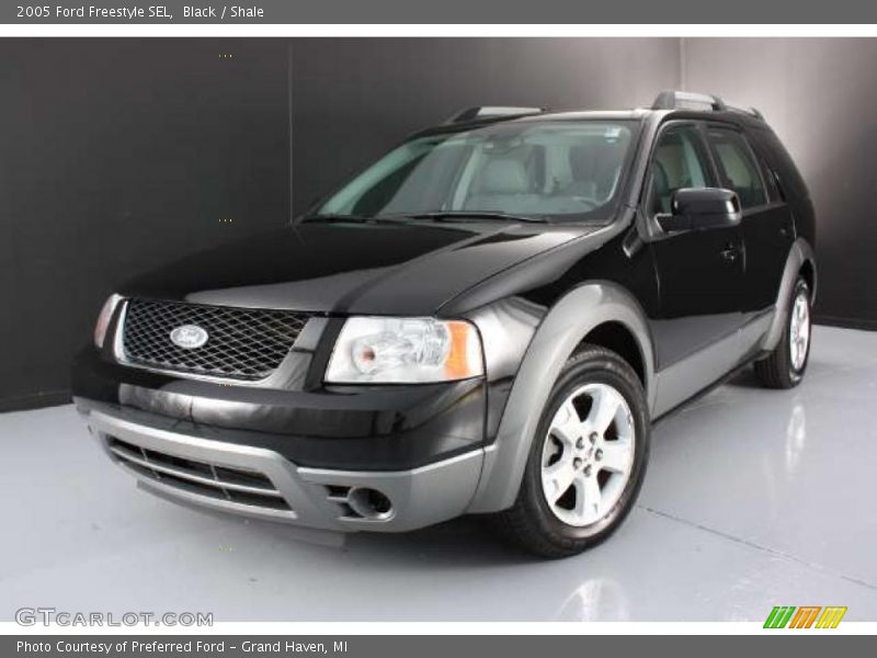 Black / Shale 2005 Ford Freestyle SEL