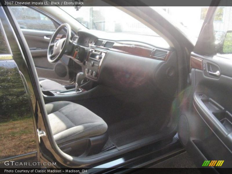 Black / Ebony Black 2007 Chevrolet Impala LS