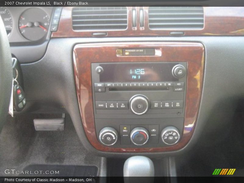 Black / Ebony Black 2007 Chevrolet Impala LS