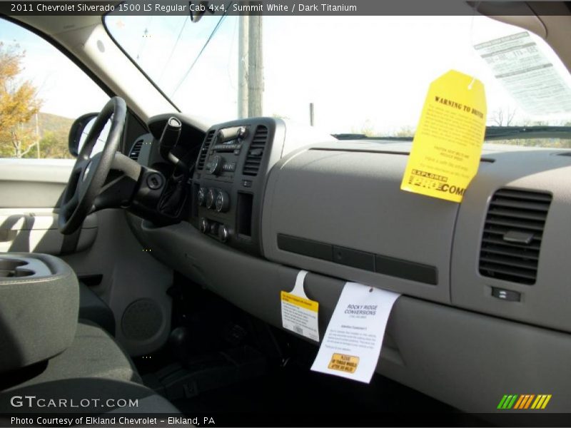 Summit White / Dark Titanium 2011 Chevrolet Silverado 1500 LS Regular Cab 4x4