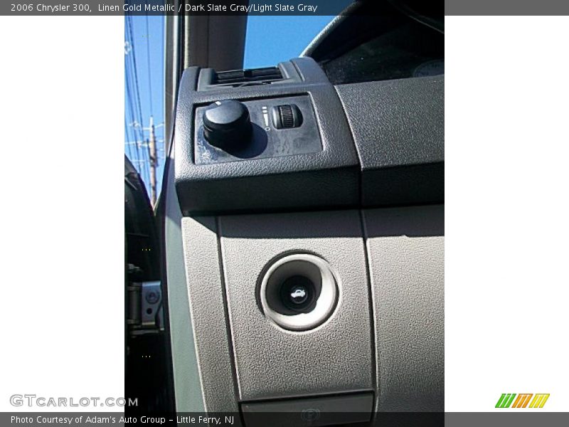 Linen Gold Metallic / Dark Slate Gray/Light Slate Gray 2006 Chrysler 300