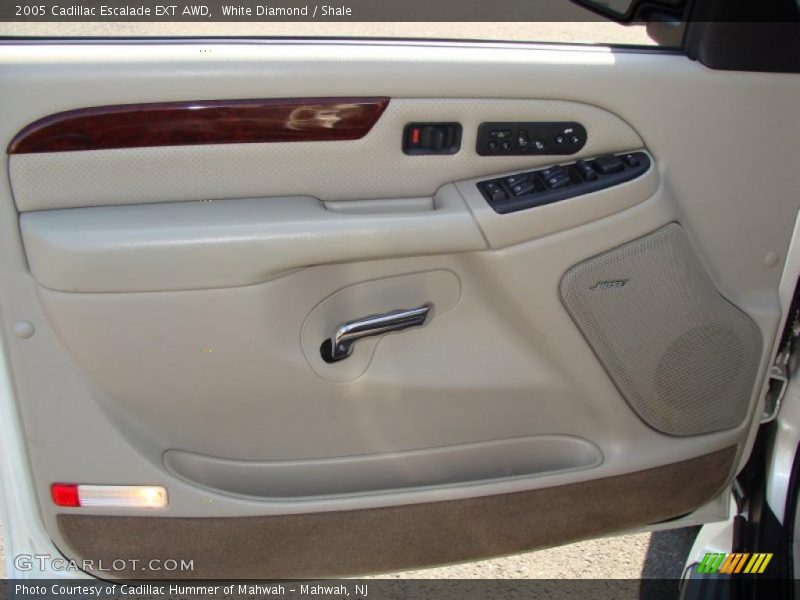White Diamond / Shale 2005 Cadillac Escalade EXT AWD