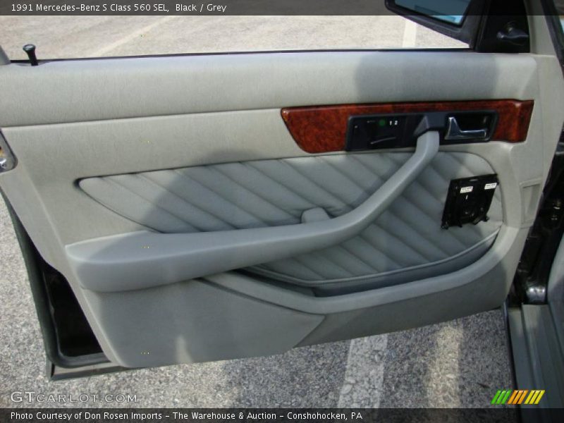 Black / Grey 1991 Mercedes-Benz S Class 560 SEL