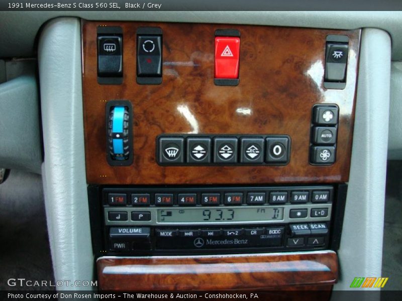 Controls of 1991 S Class 560 SEL