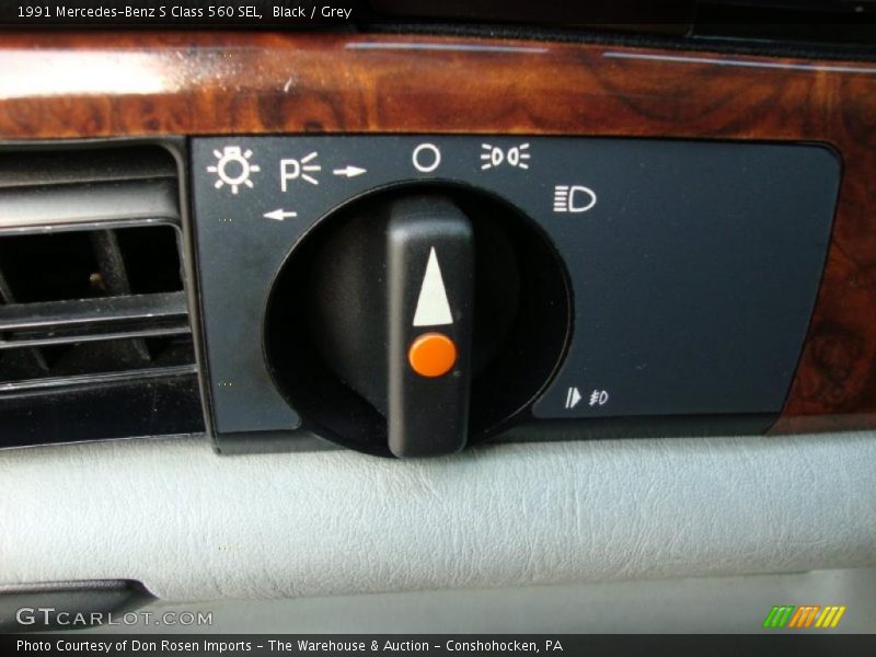 Controls of 1991 S Class 560 SEL