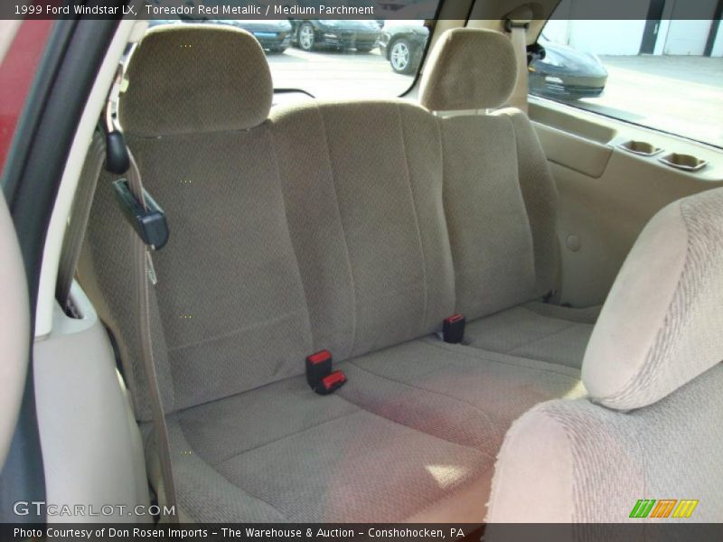 Toreador Red Metallic / Medium Parchment 1999 Ford Windstar LX