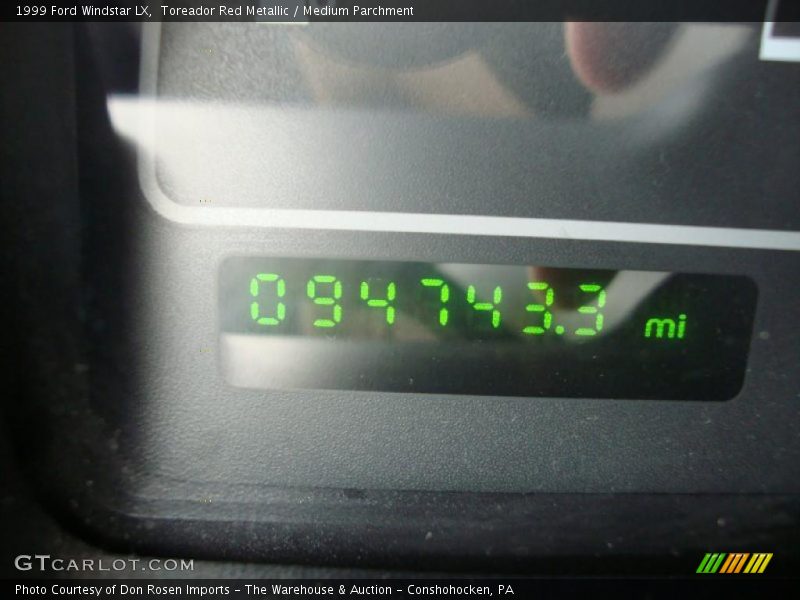 Toreador Red Metallic / Medium Parchment 1999 Ford Windstar LX