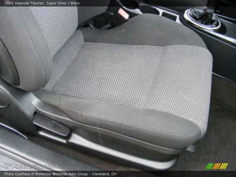 Super Silver / Black 2003 Hyundai Tiburon