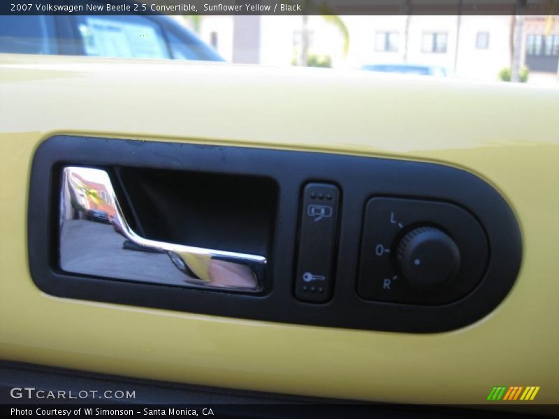 Sunflower Yellow / Black 2007 Volkswagen New Beetle 2.5 Convertible