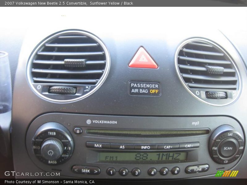 Sunflower Yellow / Black 2007 Volkswagen New Beetle 2.5 Convertible