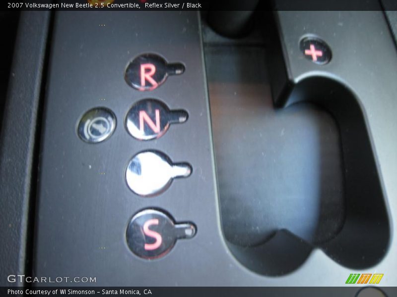 Reflex Silver / Black 2007 Volkswagen New Beetle 2.5 Convertible