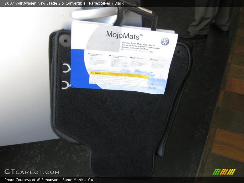 Reflex Silver / Black 2007 Volkswagen New Beetle 2.5 Convertible