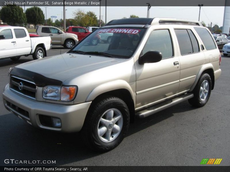 Sahara Beige Metallic / Beige 2002 Nissan Pathfinder SE