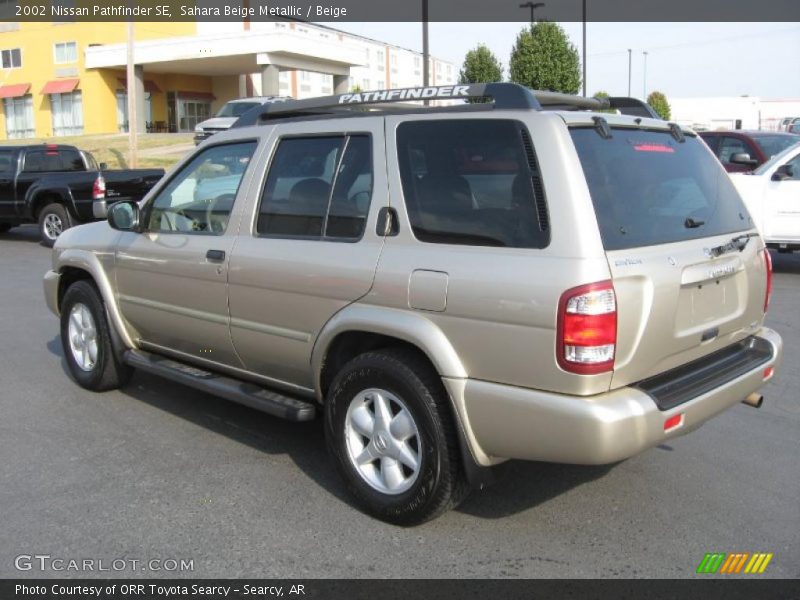 Sahara Beige Metallic / Beige 2002 Nissan Pathfinder SE