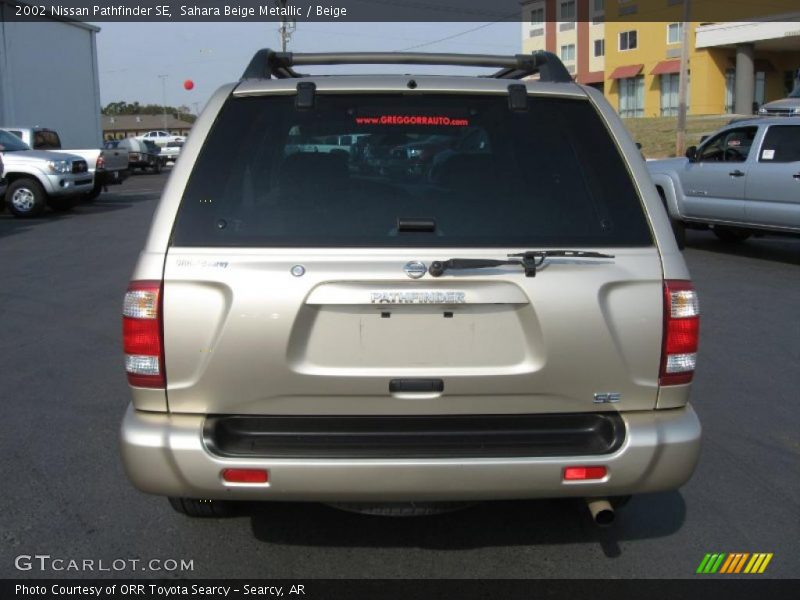 Sahara Beige Metallic / Beige 2002 Nissan Pathfinder SE