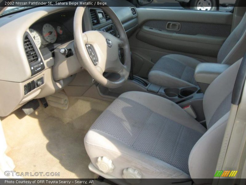 Sahara Beige Metallic / Beige 2002 Nissan Pathfinder SE